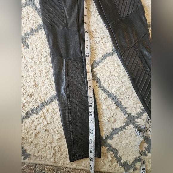 Spanx Faux Leather Moto Style Full Length Leggings Small - Picture 4 of 6